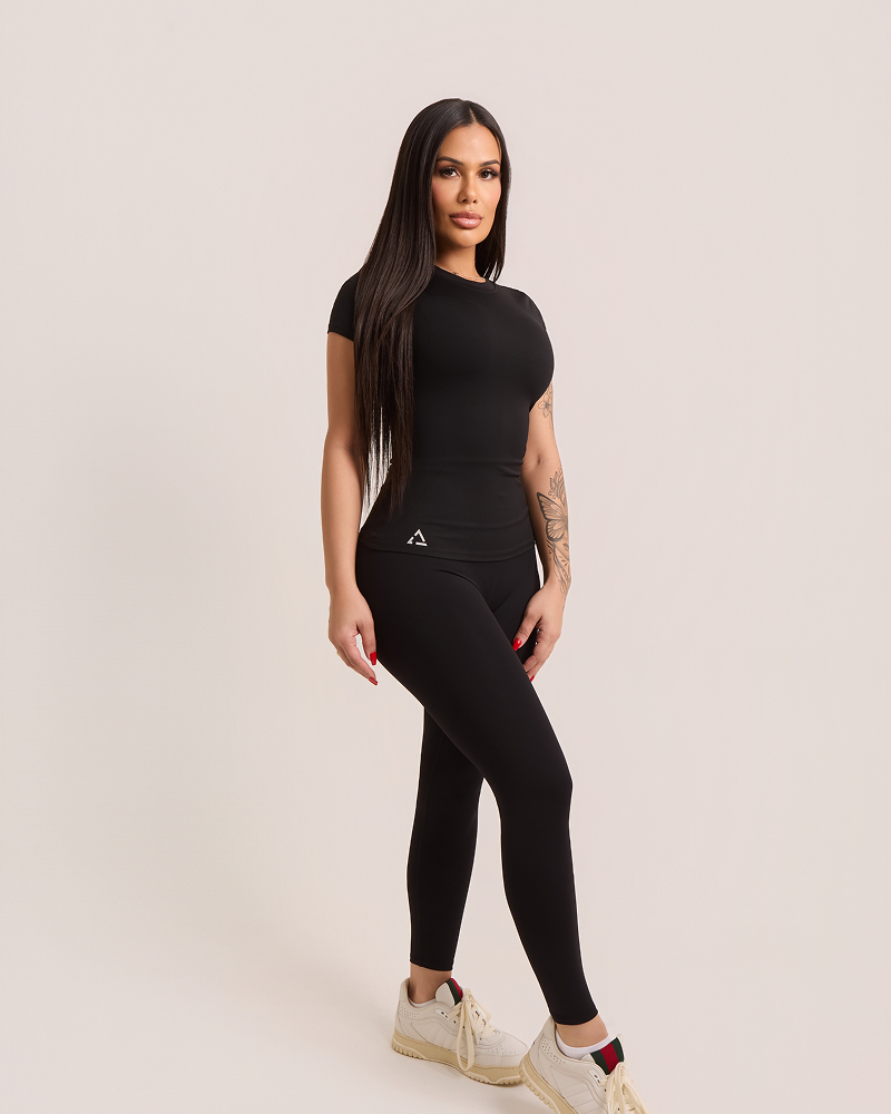 Ci. Leggings e baby look.